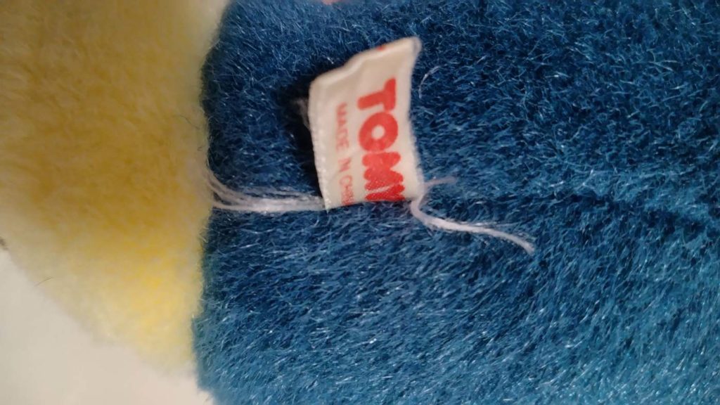 TOMY製初代カビゴンぬいぐるみのタグ