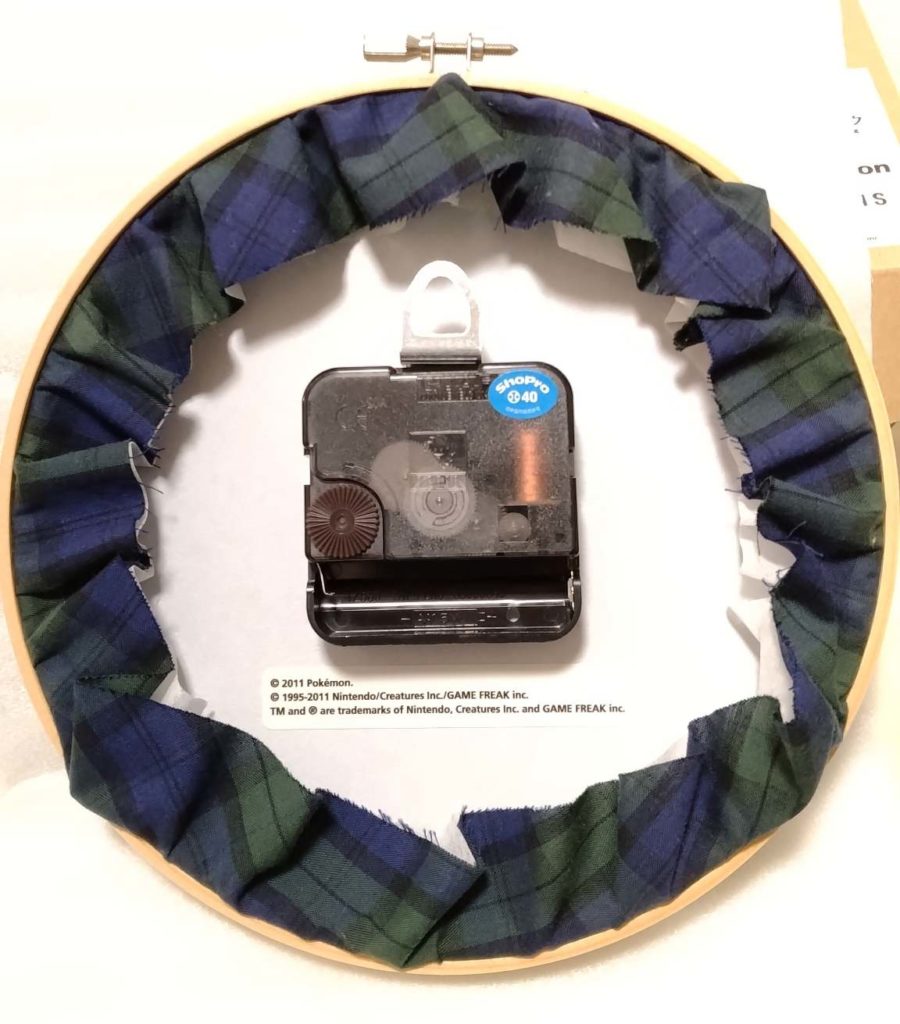 ビームス×ポケモンコラボ　クロスステッチ時計　裏面