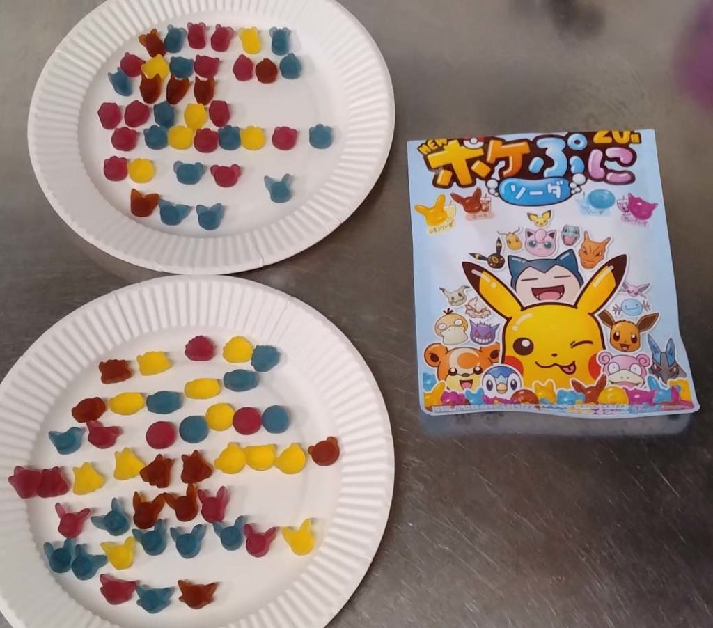 LOTTE ポケぷに パッケージと中身のグミ（2袋目）