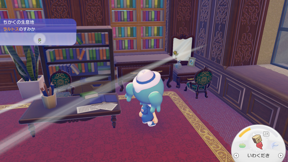 アンティークドレッサー
&アンティークチェア